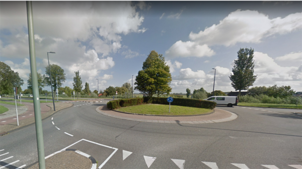 De rotonde aan de Kwartellaan is nog niet geadopteerd - Google Streetview