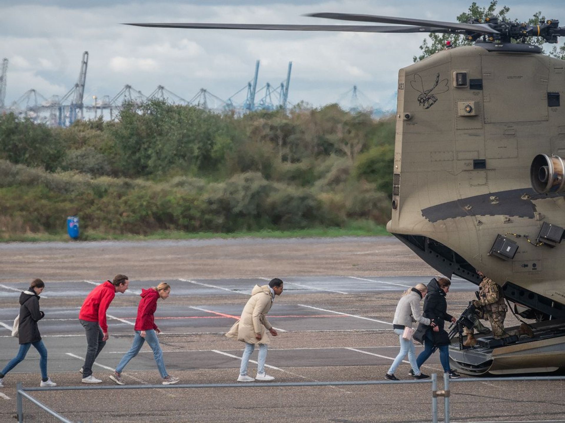 De helikopters landden en stegen op vanuit Hoek van Holland