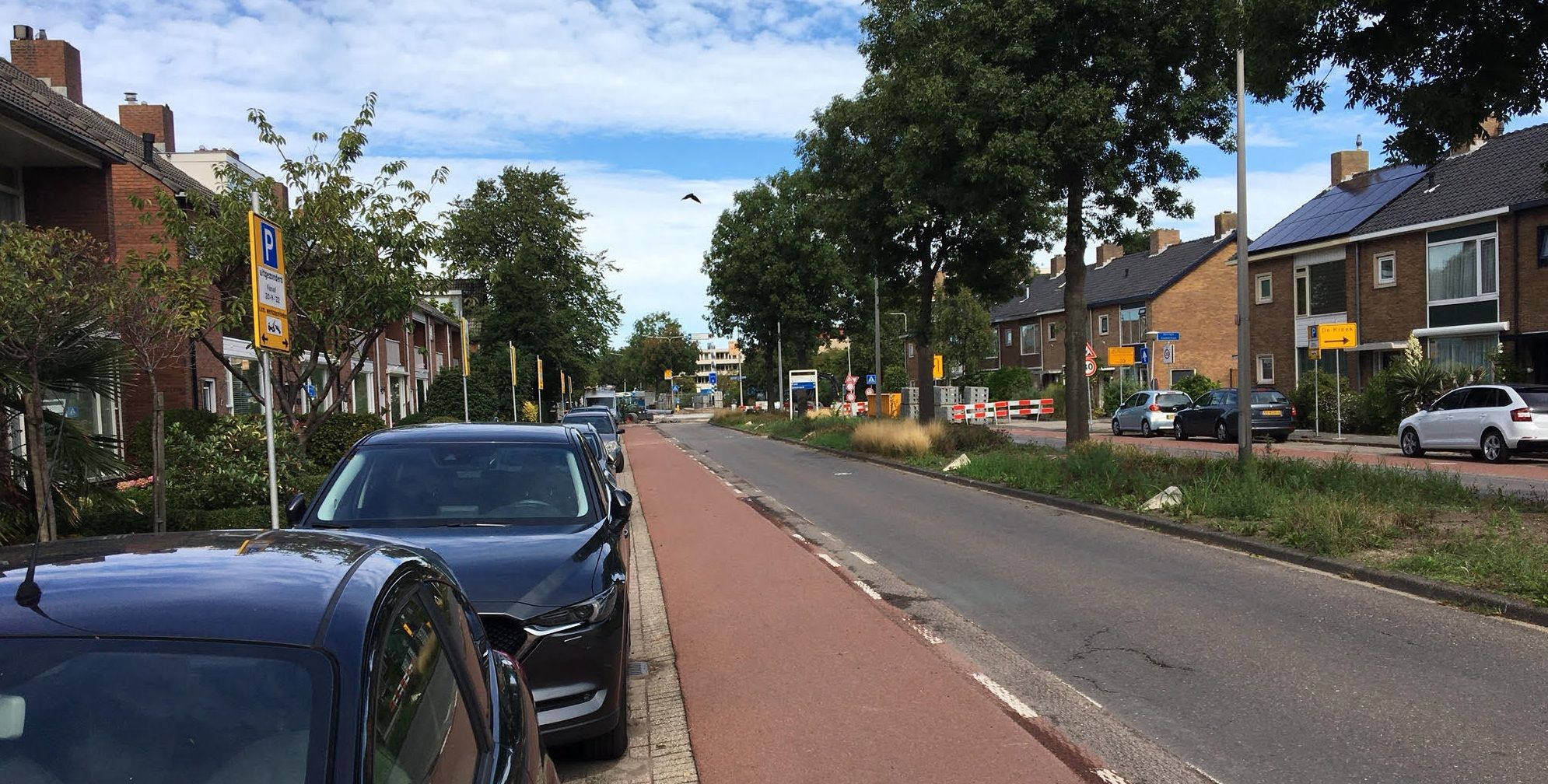 Bewoners Julianaweg niet blij met verplaatsen fietsstrook