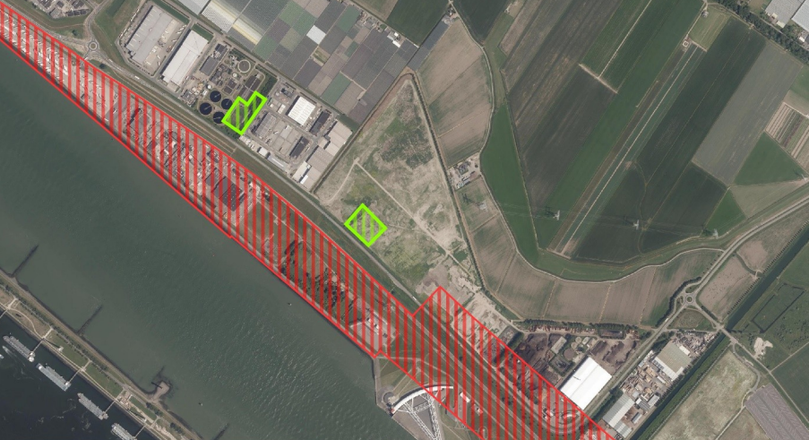 Mogelijk vier extra windmolens langs Nieuwe Waterweg