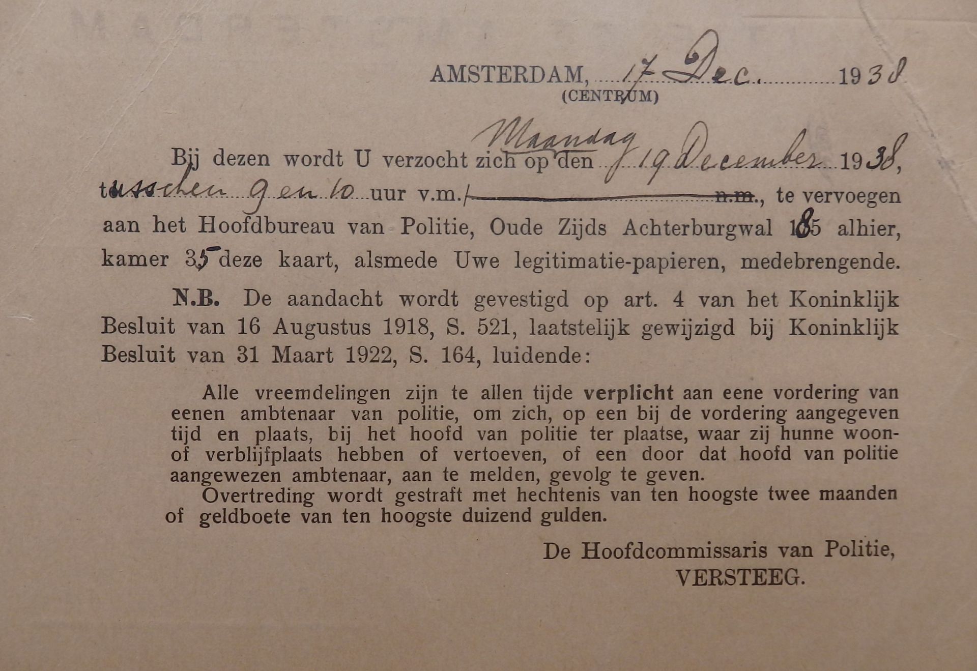 De oproep van om zich bij de Amsterdamse politie te melden op 19 december. Afkomstig uit het Stadsarchief Rotterdam, Inventaris van het archief van de Gemeentepolitie Rotterdam, nr. 63-3805 Register van in Rotterdam verblijvende Joodse vluchtelingen en Duitse deserteurs