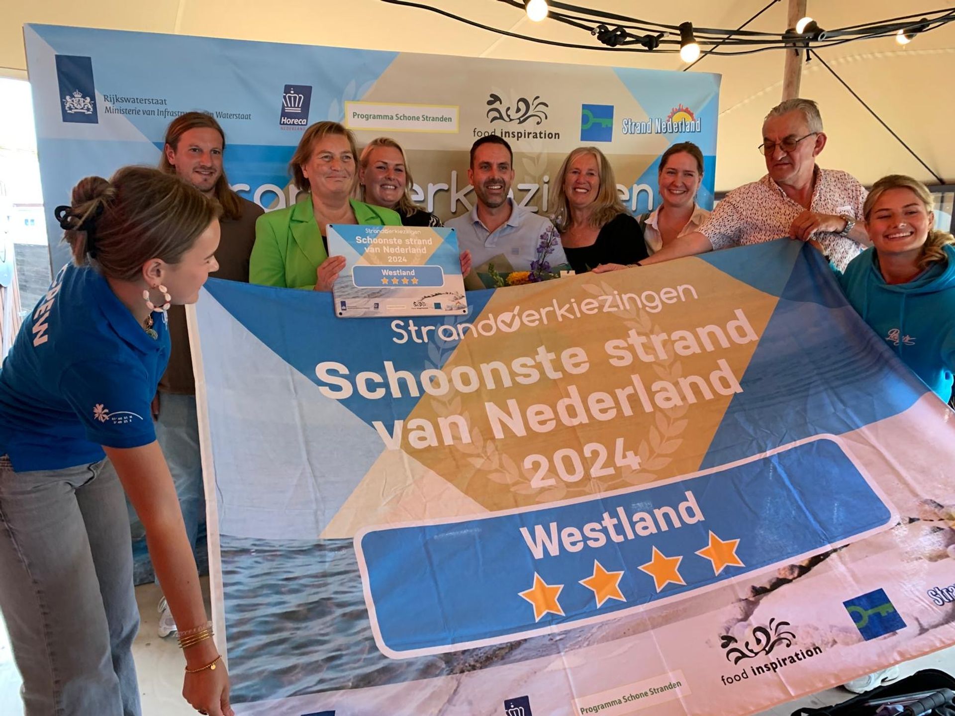 24 054 foto Westland heeft schoonste strand van Nederland