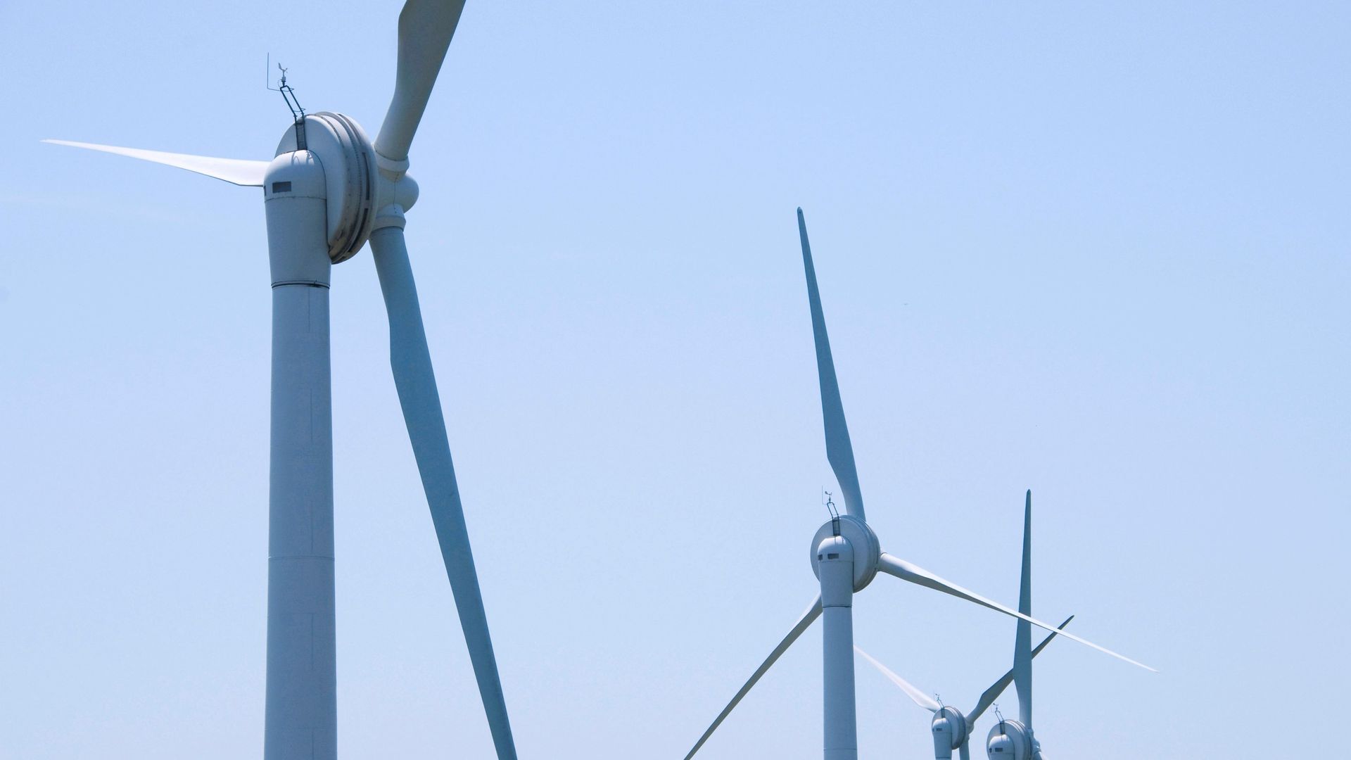 Hoeks windmolenpark levert niks aan Hoekenezen