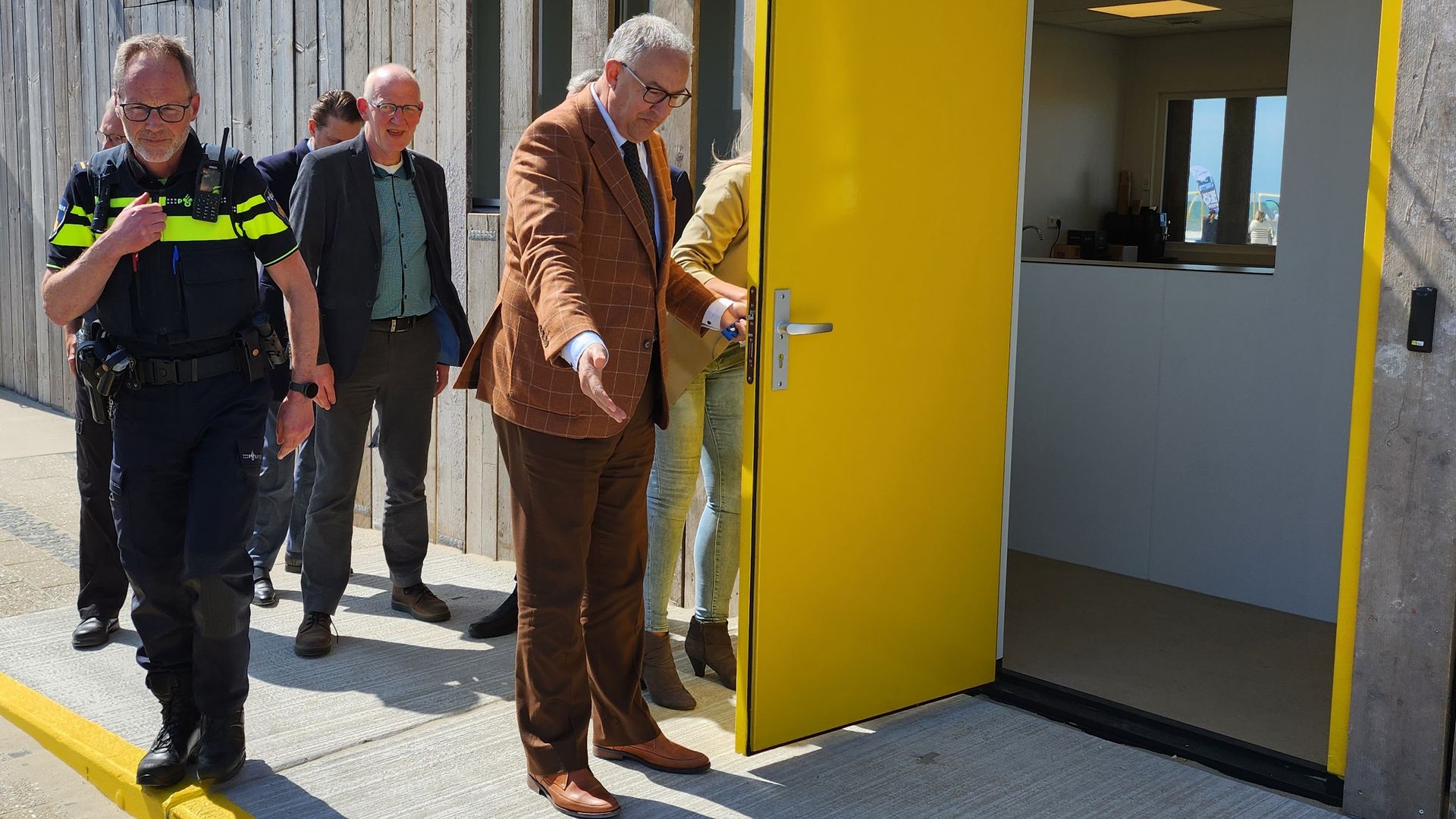 'Hoekse strand voor iedereen zo prettig en veilig mogelijk'