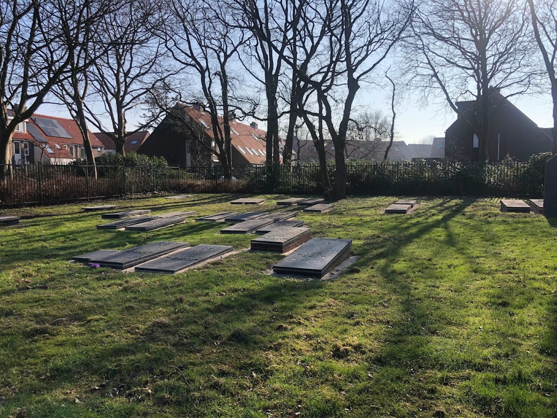 Restauratie Joodse begraafplaats Naaldwijk is klaar